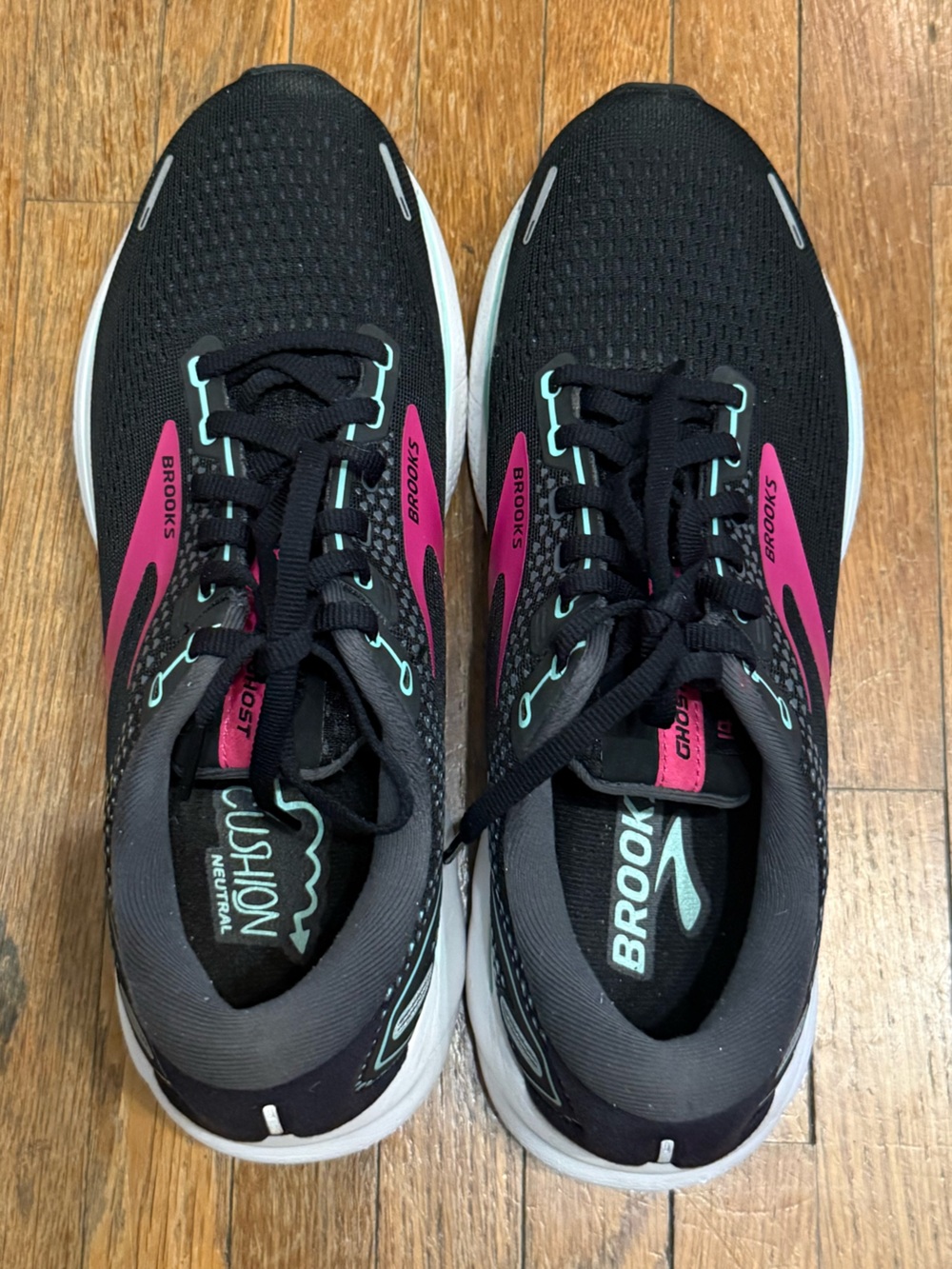 Brooks Ghost 14, size 10 - Picture 5 of 8